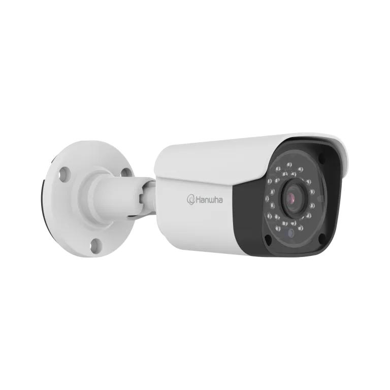 Hanwha - ACO-6020R - Wisenet A Series 2MP IR bullet camera, AHD / TVI / CVI / CVBS formats are available, 2MP @ 30 FPS, 3.6mm fixed focal lens, FoV H: 81° / V: 42°, DWDR, IR distance 25m(82 ft), day & night , IP67, IK10, 12VDC, Analog, white.