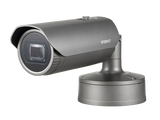Hanwha - XNO-6085R - Wisenet X powered by Wisenet 5 network IR outdoor vandal bullet camera, eXtraLUX features 1/2" sensor with F0.94 Lens, back box, 2MP, Full HD(1080p) @60fps, motorized vari-focal lens 4.0x (4.1~16.4mm) (100°~26.2.9°), triple codec