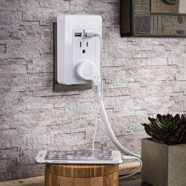 Cyber Power - MP18HO007 - 2-outlet, Wall-Tap with 2 USB Charging ports 2.1A (Shared), White