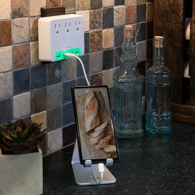 Cyber Power - P3WUH - 3 AC Outlet Wall Tap 125V with 4 USB 3.4A Charging Ports Glow Colors